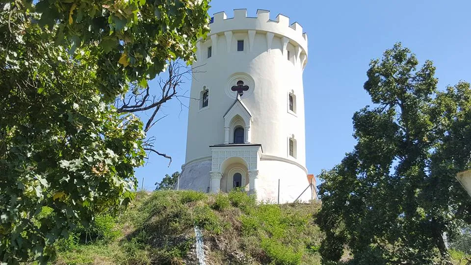 Máramaros | Erdődi vár tornya - Károlyi-kastély