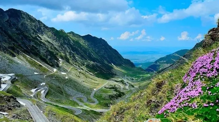 Prezentare in imagini: descriere, poze, harta, cazare, atractii-drumetii Transfagaras, Lacul Balea Cazare