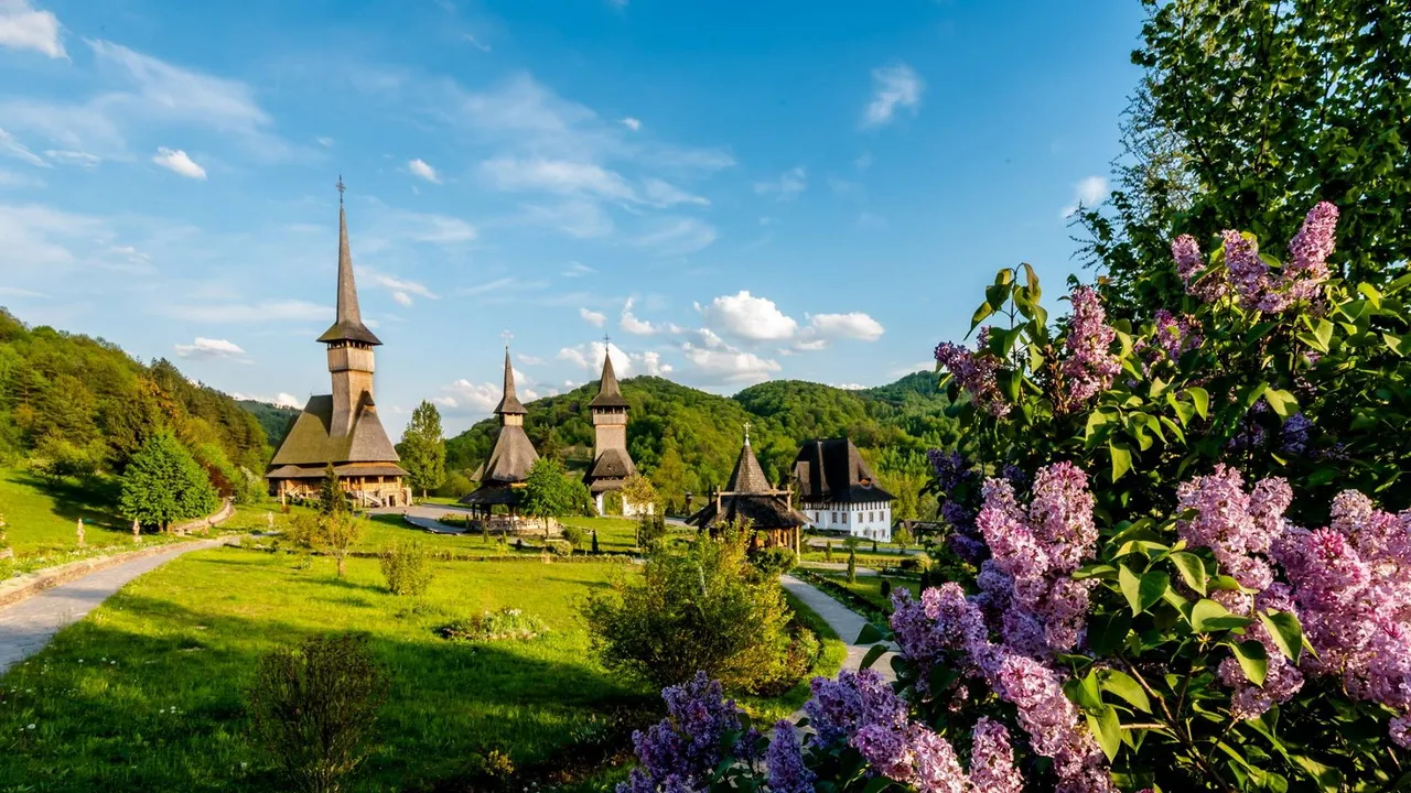 Máramaros, Barsana Kolostor | Hegyvidéki szállások, üdülőtelepek  Maramures | Manastirea Barsana