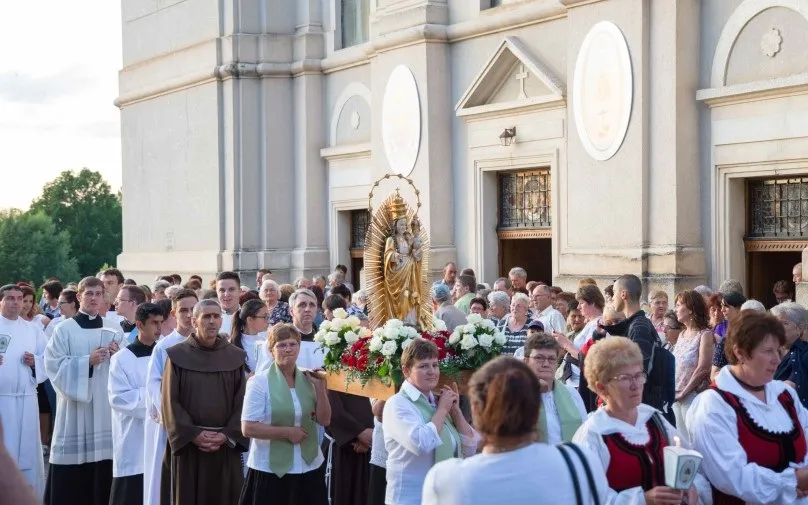 Csíksomyó búcsú, Pünkösd, zarándoklat, Somlyó pünkösdi búcsú