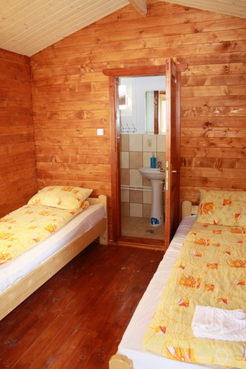 Cazare Vlahita - Camping si Cabane Szepasszony
