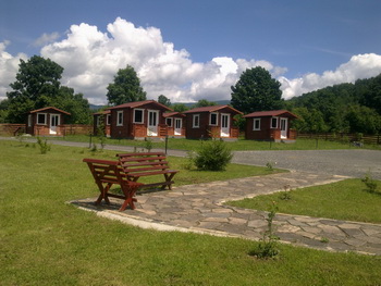 Cazare Vlahita - Camping si Cabane Szepasszony
