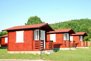 Cazare Vlahita - Camping si Cabane Szepasszony
