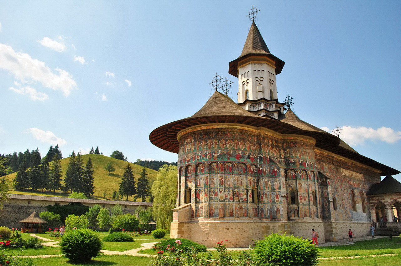 Kolostorok Romániában | Sucevica templom